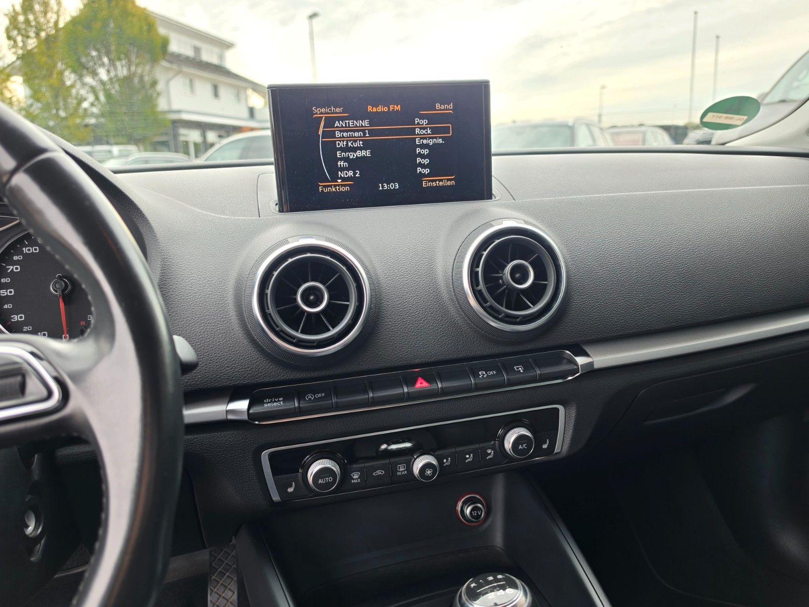 Fahrzeugbild 15