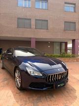 Maserati Quattroporte V6 430 CV S Q4 - blaue Maserati Quattroporte