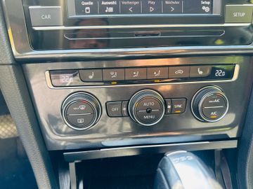 Volkswagen Golf - 11