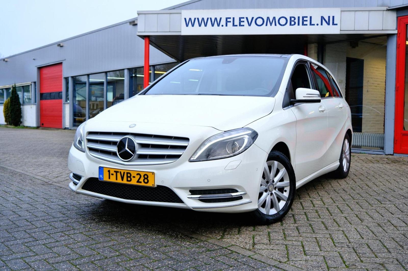 Mercedes-Benz B 180 Ambition Aut. Pano|Xenon|Navi|LMV