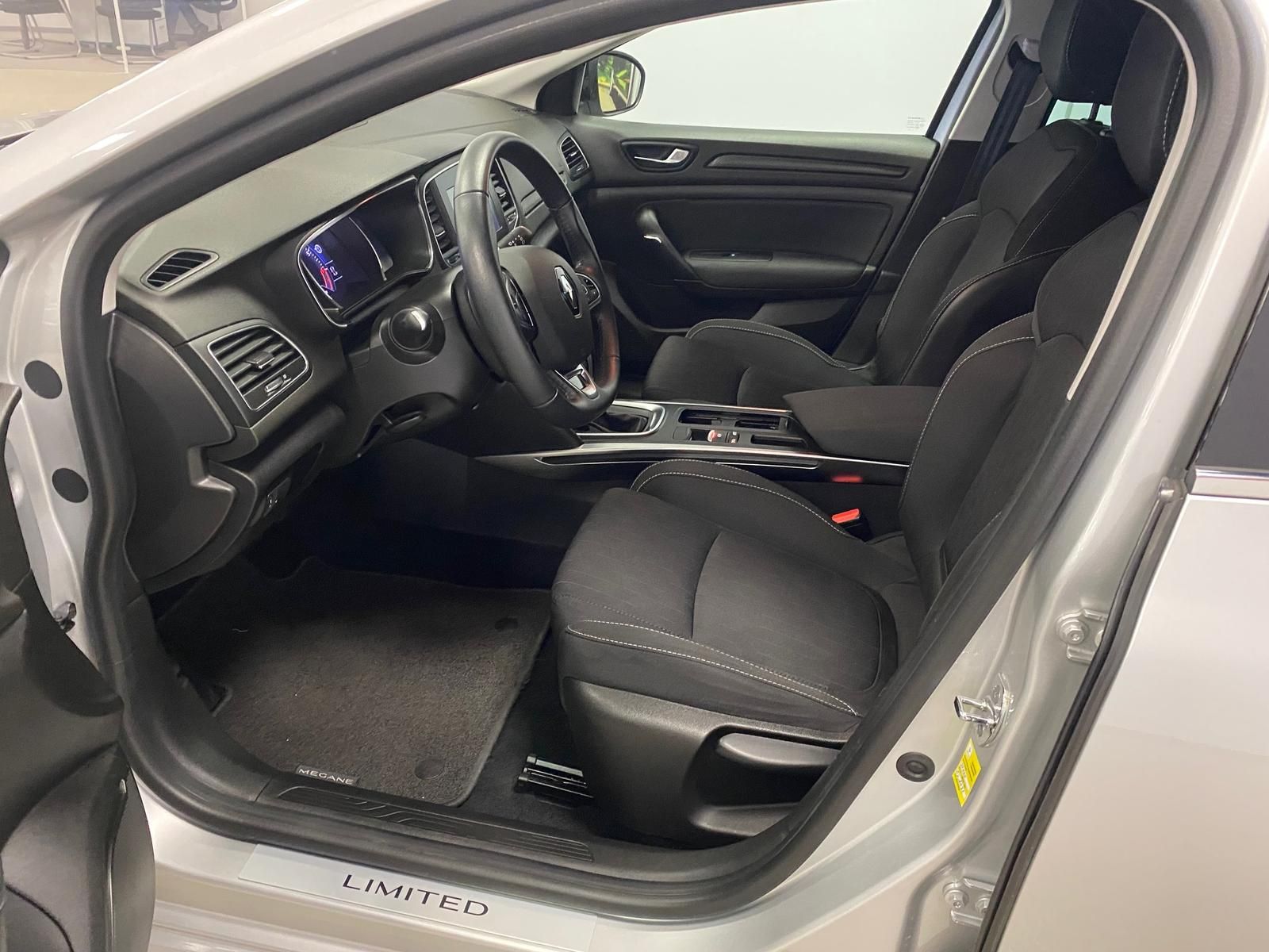Fahrzeugabbildung Renault Megane TCe IV 140 1.3 Grandtour+NAVI+KAMERA+ALU