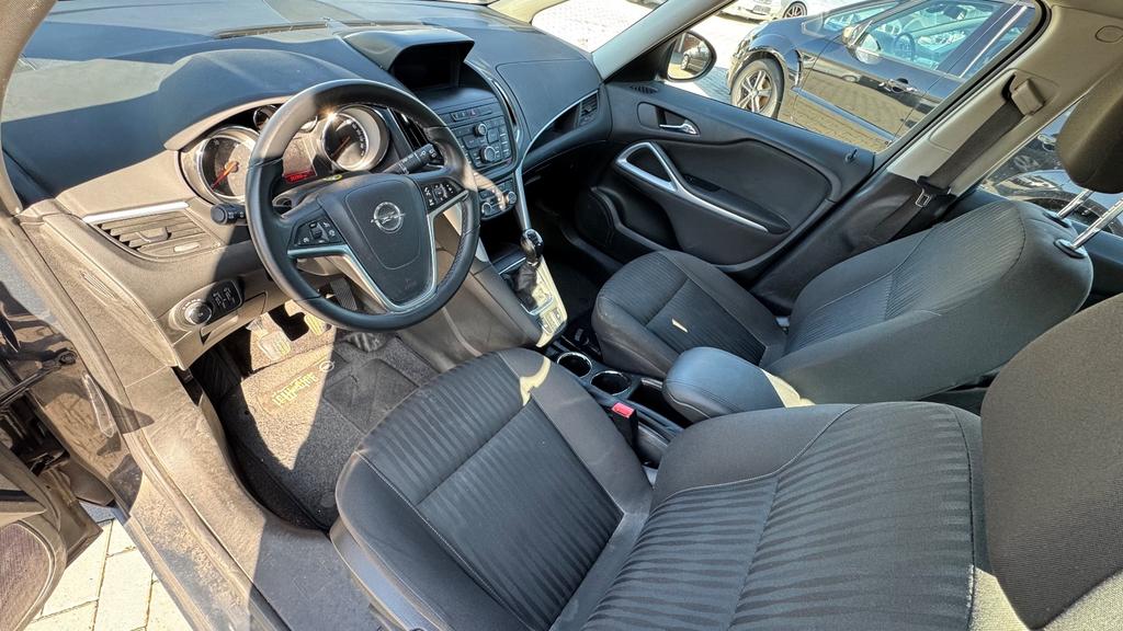 Opel Zafira Tourer