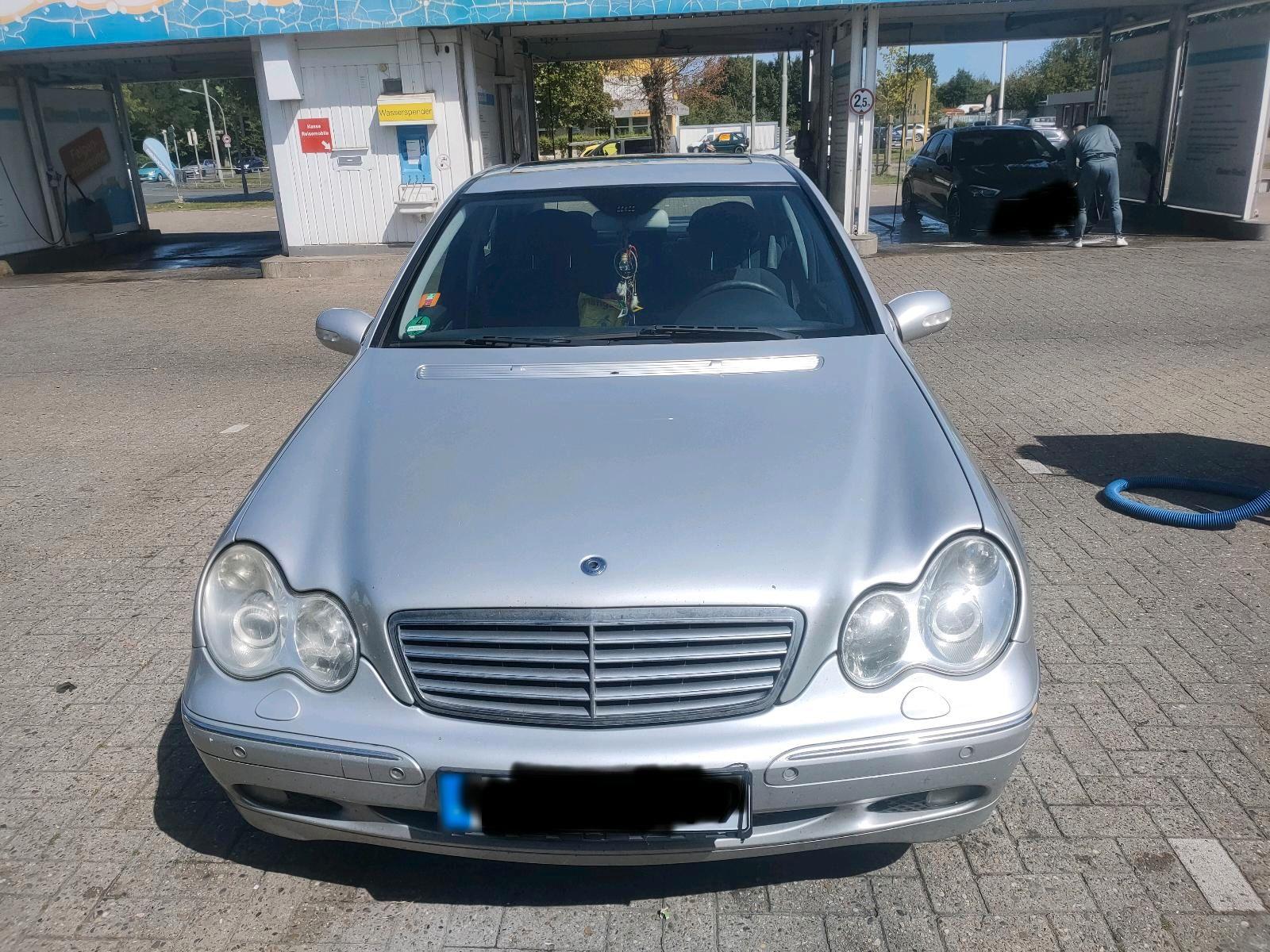 Mercedes-Benz C 220