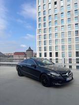 Mercedes-Benz E 200 Coupé *PANO *8FACH *19ZOLL *NAVI - Mercedes-Benz E 200 in Nürnberg