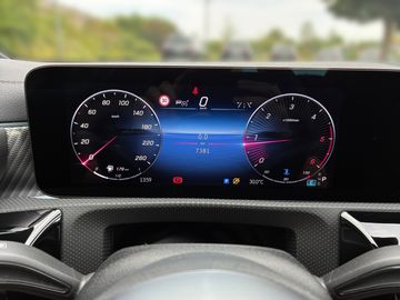 Mercedes CLA 200 - 6