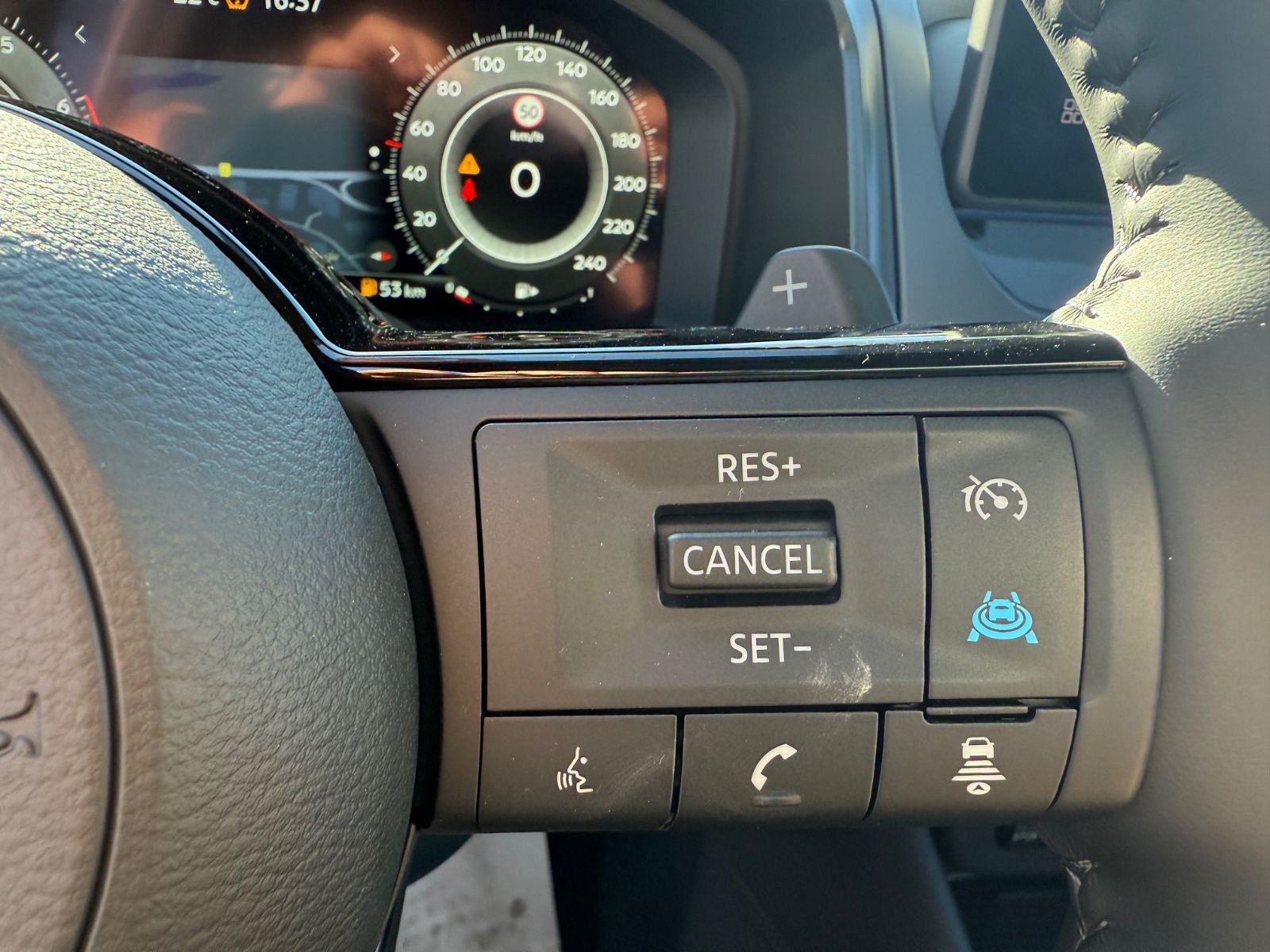 Fahrzeugabbildung Nissan Qashqai Tekna, 360° Kamera, ProPilot, WP.