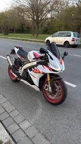 Aprilia RSV4 1100 Factory E5 - APRILIA RSV4 FACTORY