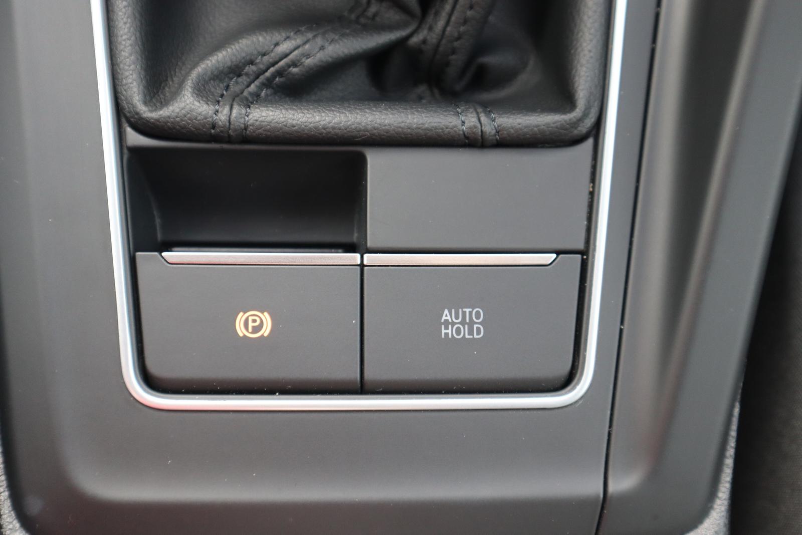 Volkswagen Golf VIII 1.0 Life LED App-Connect Spurhalte, миниатюра 26