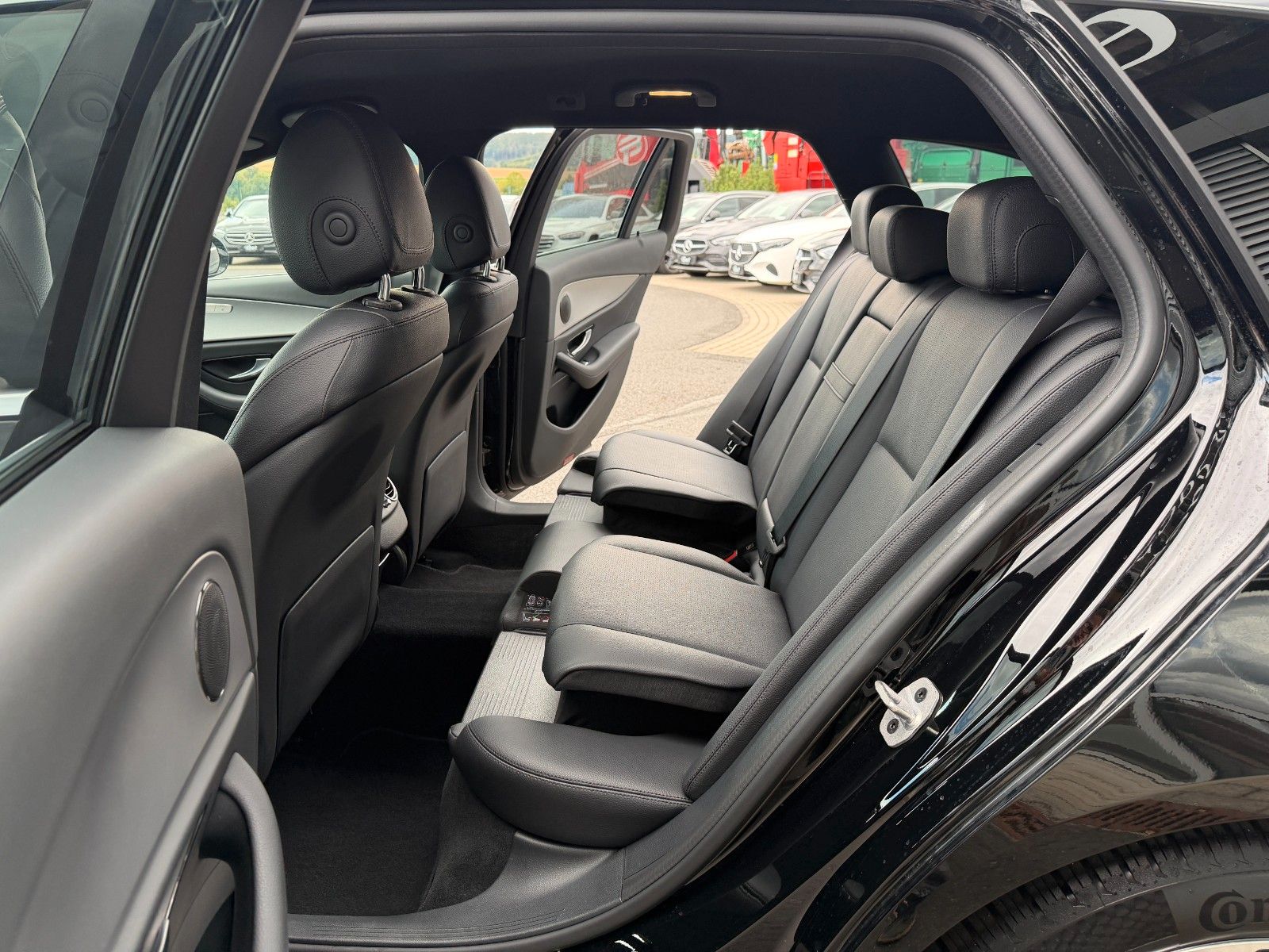 Fahrzeugabbildung Mercedes-Benz E 200 d T TAXI AVANTGARDE R-Kamera+Kindersitz