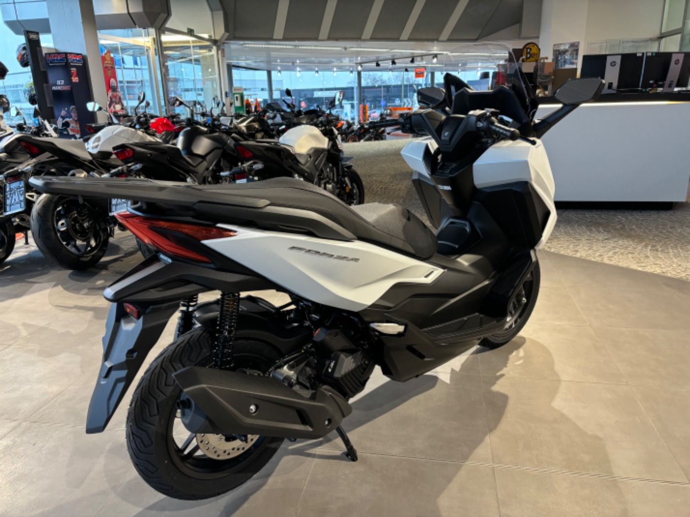 Fahrzeugabbildung Honda Forza 125 NSS 125 Modell 2025