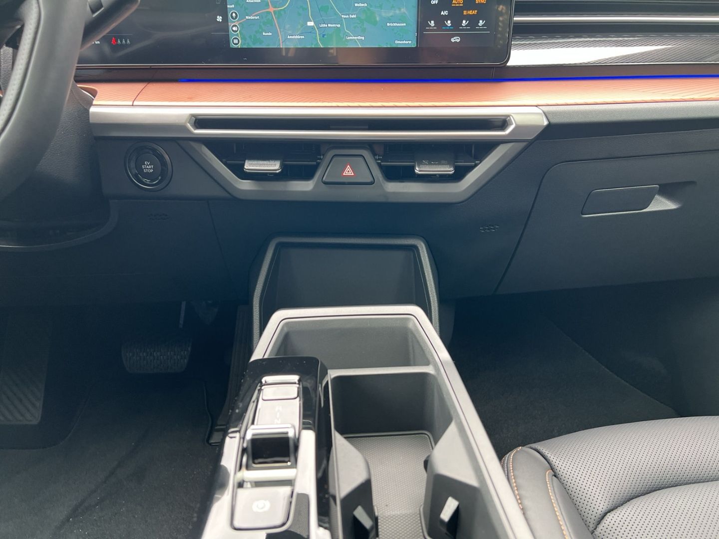 Fahrzeugabbildung KGM Musso EV Lux 4WD Navi 360 Kamera ACC SHZ