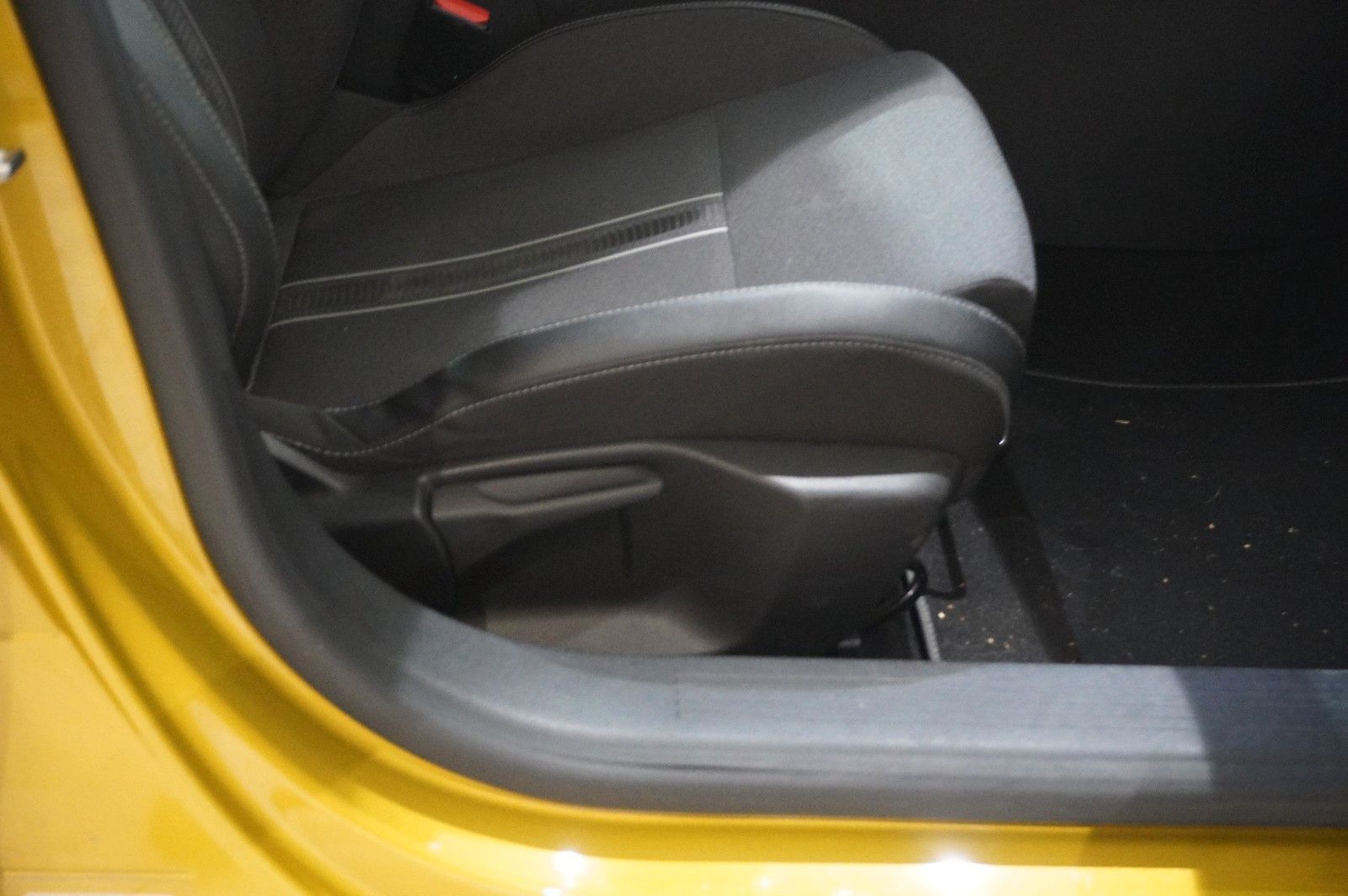 Fahrzeugabbildung Opel Astra L Lim. 1.2T GS SPORT NAVI/LED/360°/VIRT/SH