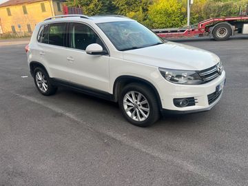 Volkswagen Tiguan - 2
