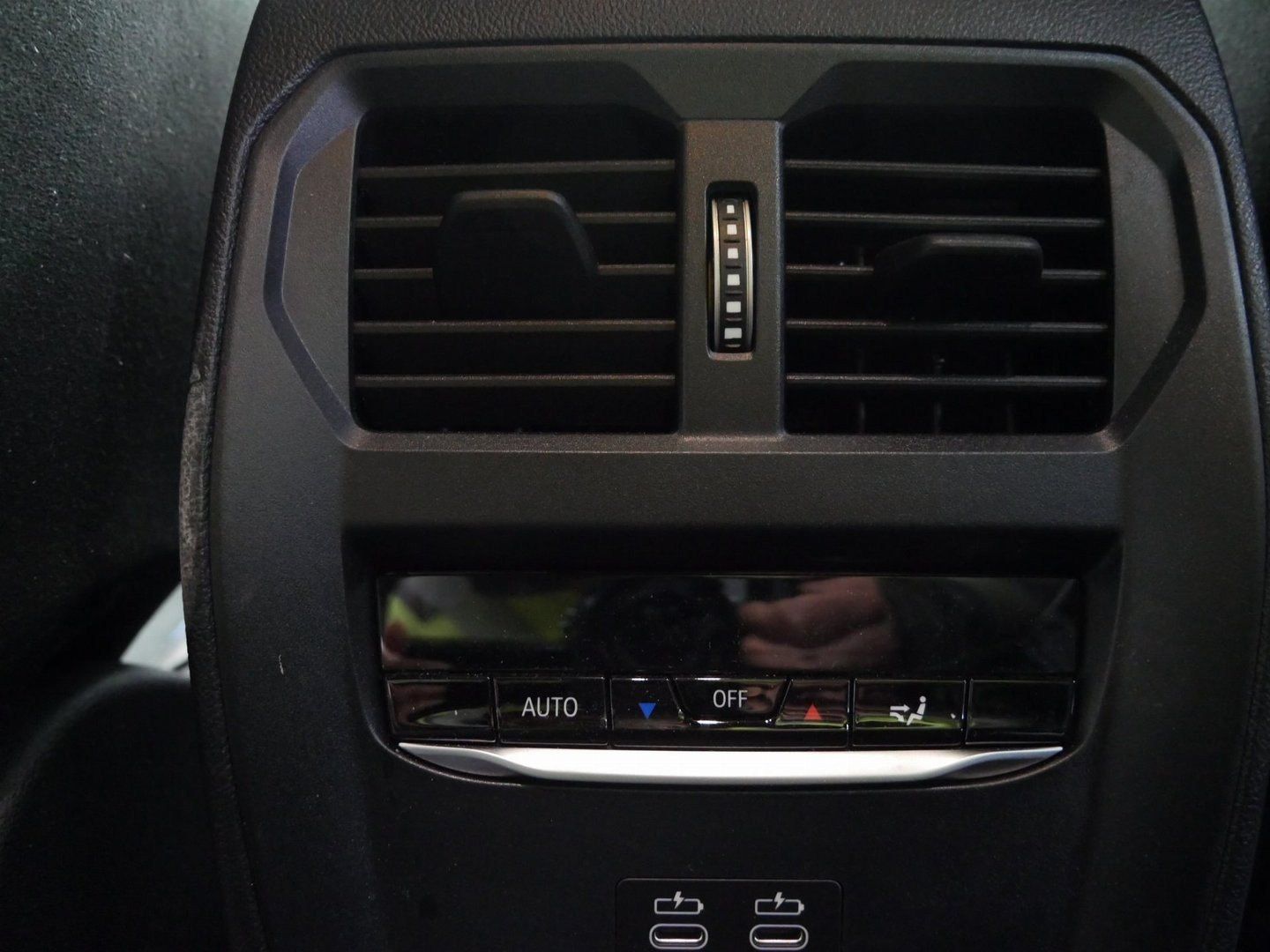 Fahrzeugabbildung BMW i4 eDrive40 M Sportpaket Driving Assistant Profe