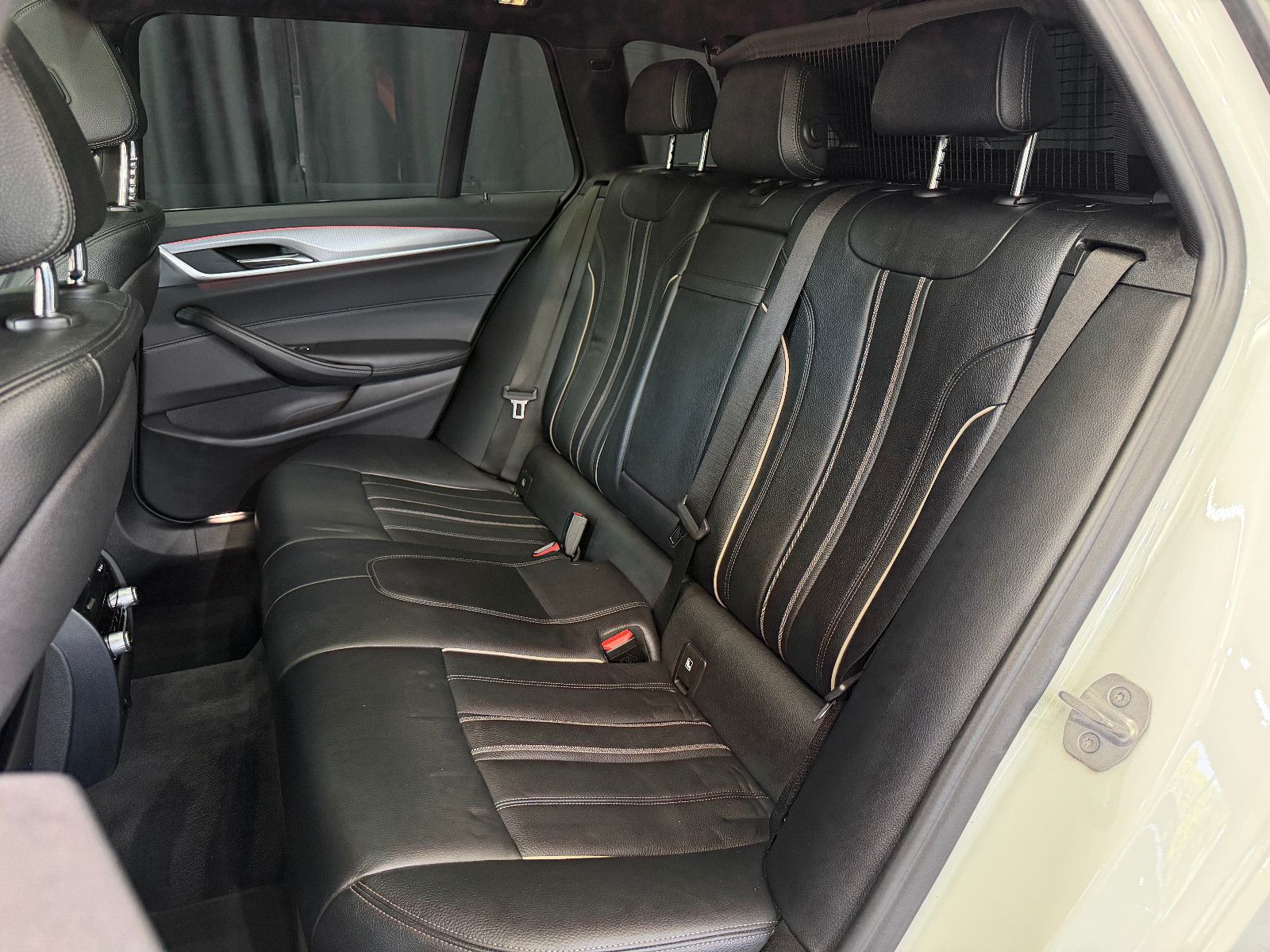 Fahrzeugabbildung BMW 540i xDrive Touring M Sport |AHK|HuD|HiFi|PANO