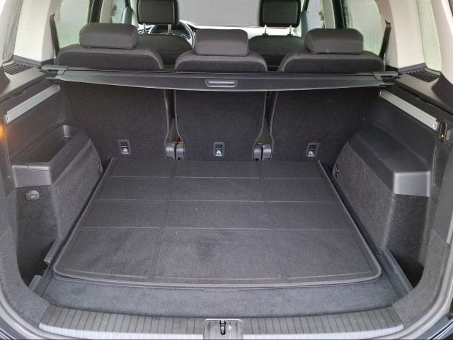 TOURAN 2.0 TDI DSG HIGHLINE AZV+LED+MASSAGE+CAM