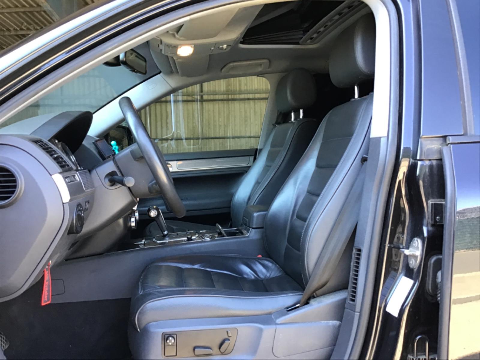Volkswagen Touareg 2006 — photo 18