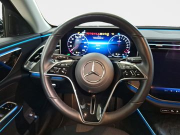 Mercedes E 300 - 12