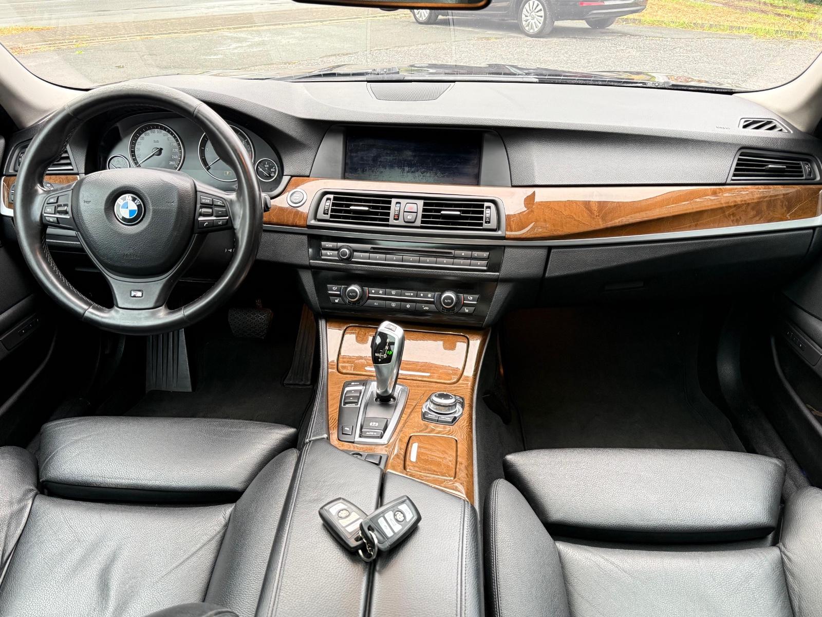 BMW 530d*Head-up*PANO*Elek.Heckkl.*VOLL