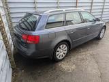 Audi A4 Avant 2.0*Alufelgen*AHK*Tüv:11/2027* - Audi A4 aus 2006: Kombi
