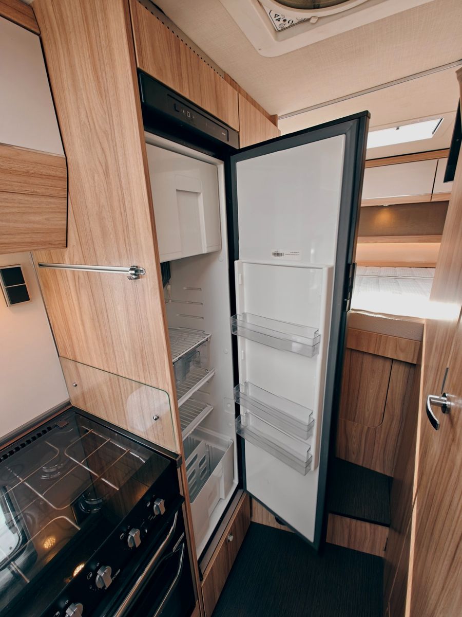 Fahrzeugabbildung HYMER / ERIBA / HYMERCAR ML - T 560 4x4 ALLRAD - AUS 1. HAND!