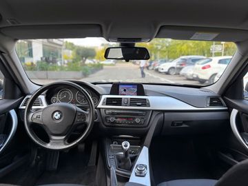 BMW 320 - 11