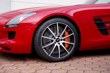 صورة 4 لـ 2013 Mercedes-BENZ SLS AMG