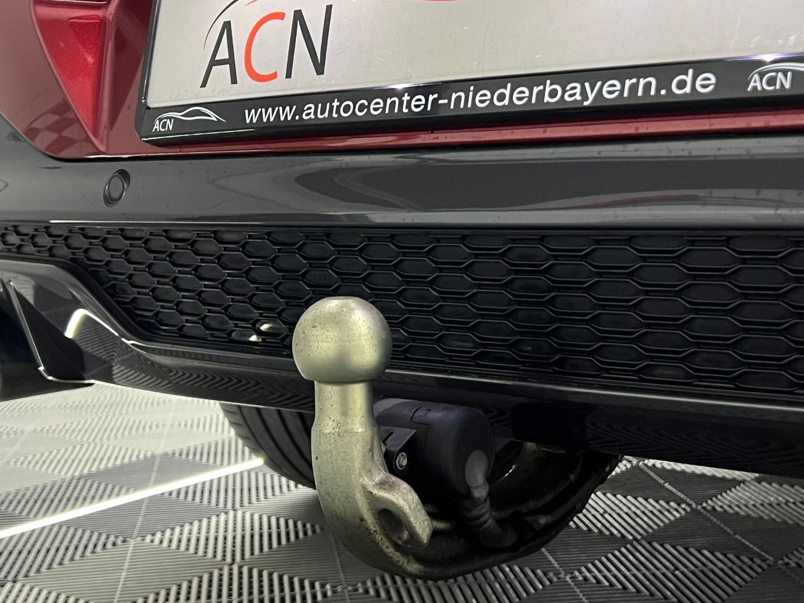 Fahrzeugabbildung BMW X4 xDrive 30 i M SPORT/AHK/ACC/LED/H&K/PANO/STHZ