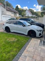 Audi RS6 Keramik,23 Zoll,720PS,B&O Adv.,Porsche Farbe - Audi RS6 in Frankfurt (Main)