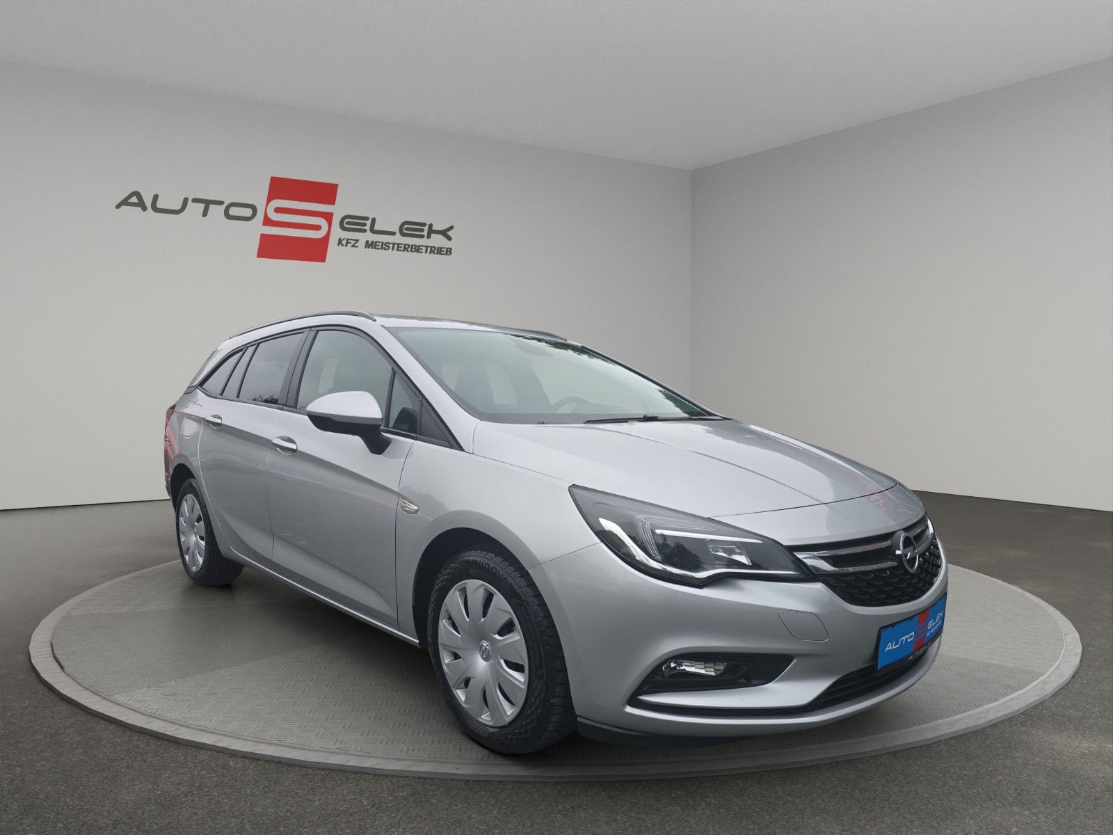 Fahrzeugabbildung Opel Astra K Sports Tourer Business/Lenkradheizung/