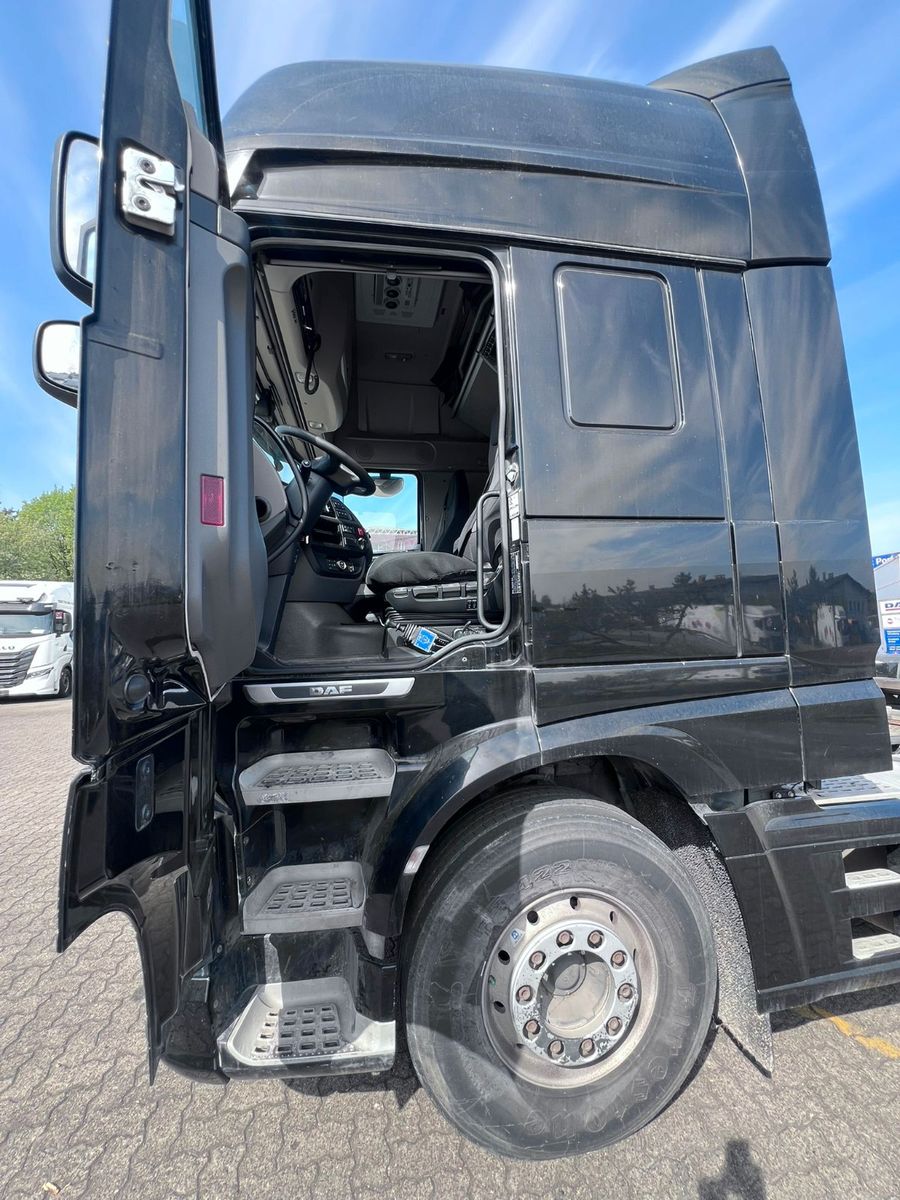 Fahrzeugabbildung DAF 2 Stück XF 450 FT, SSC, Hydr.