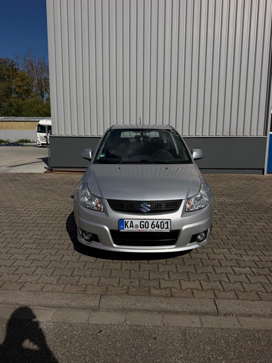 Suzuki SX4 1.6 VVT 2WD Comfort Streetline City Comf...