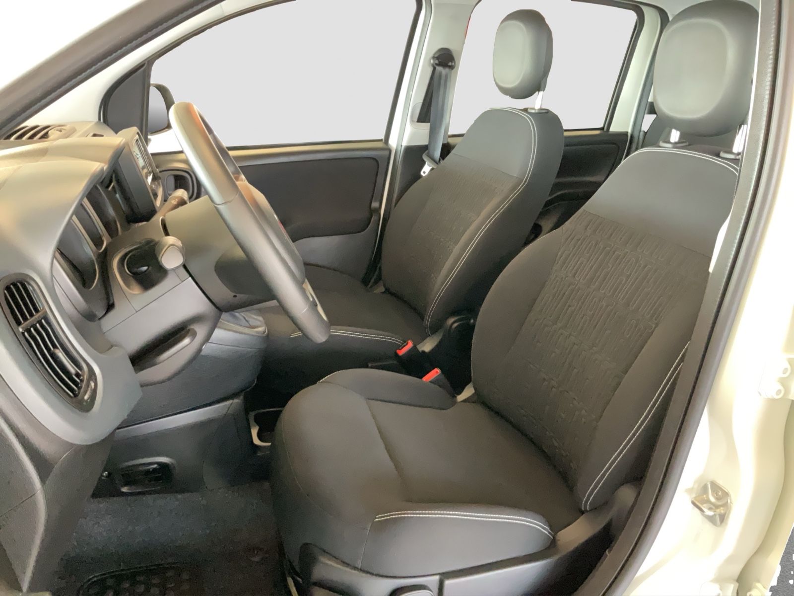 Fahrzeugabbildung Fiat Panda 1.0 GSE Hybrid + Komfortpaket