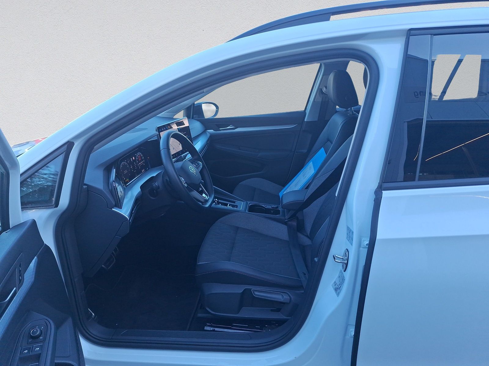 Volkswagen Golf VIII Variant eTSI DSG Goal AHK Kamera Navi foto 5