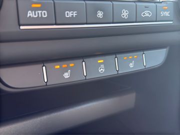 Kia XCeed 1.5 T-GDI Vision Navi Kamera Sitzheiz AHK