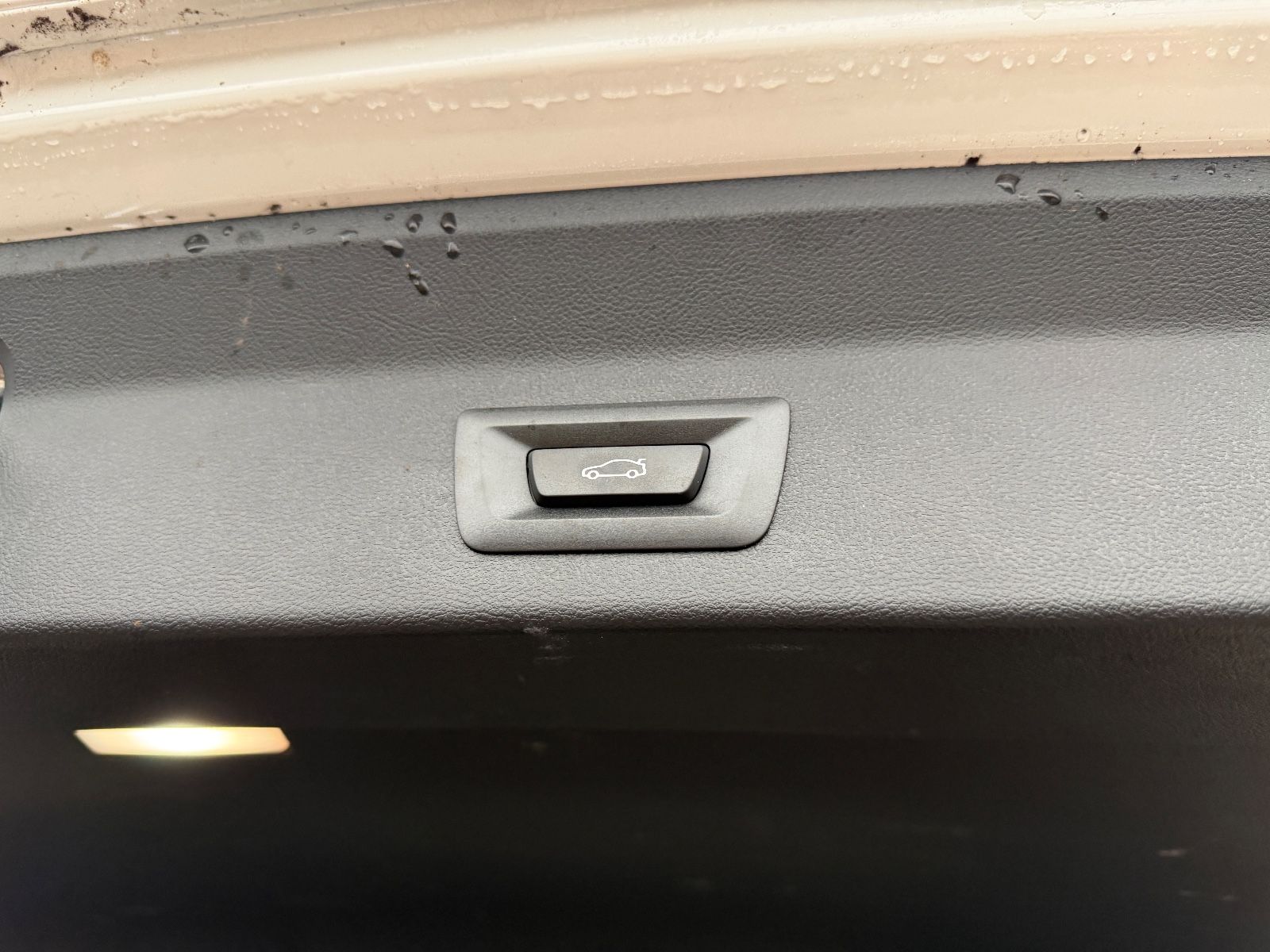 Fahrzeugabbildung BMW X3 xDrive 20i M Sport*LED*ROT*KAMERA*NAVI*SPORT