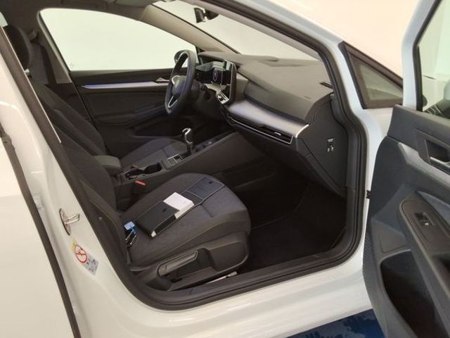 Golf VIII Life 1.5 TSI ACC LED SHZ LENKRADHZG