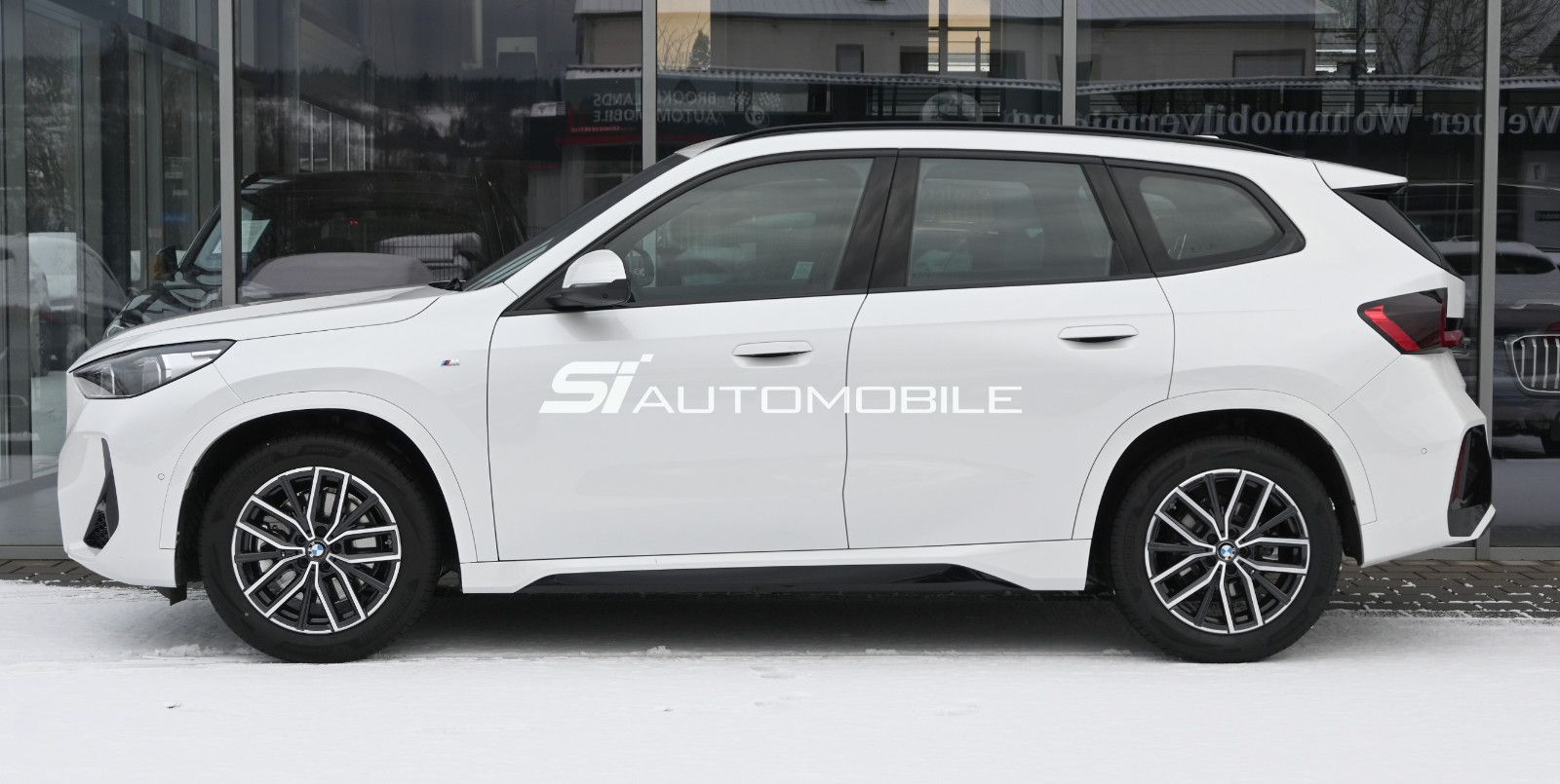 Fahrzeugabbildung BMW X1 xDrive23i M-Sport °ACC°AHK°360°MEMO°HARMAN°