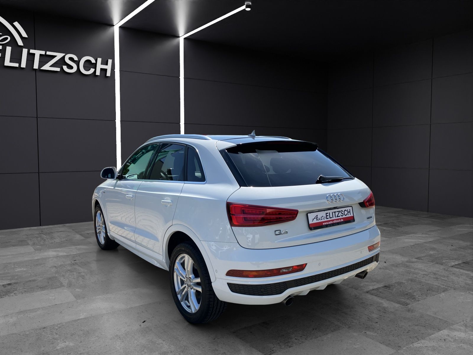 Fahrzeugabbildung Audi Q3 sport quattro S-Line LED Nappa