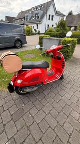 Piaggio Vespa GTS Super 125  - Piaggio Motorräder in Düsseldorf