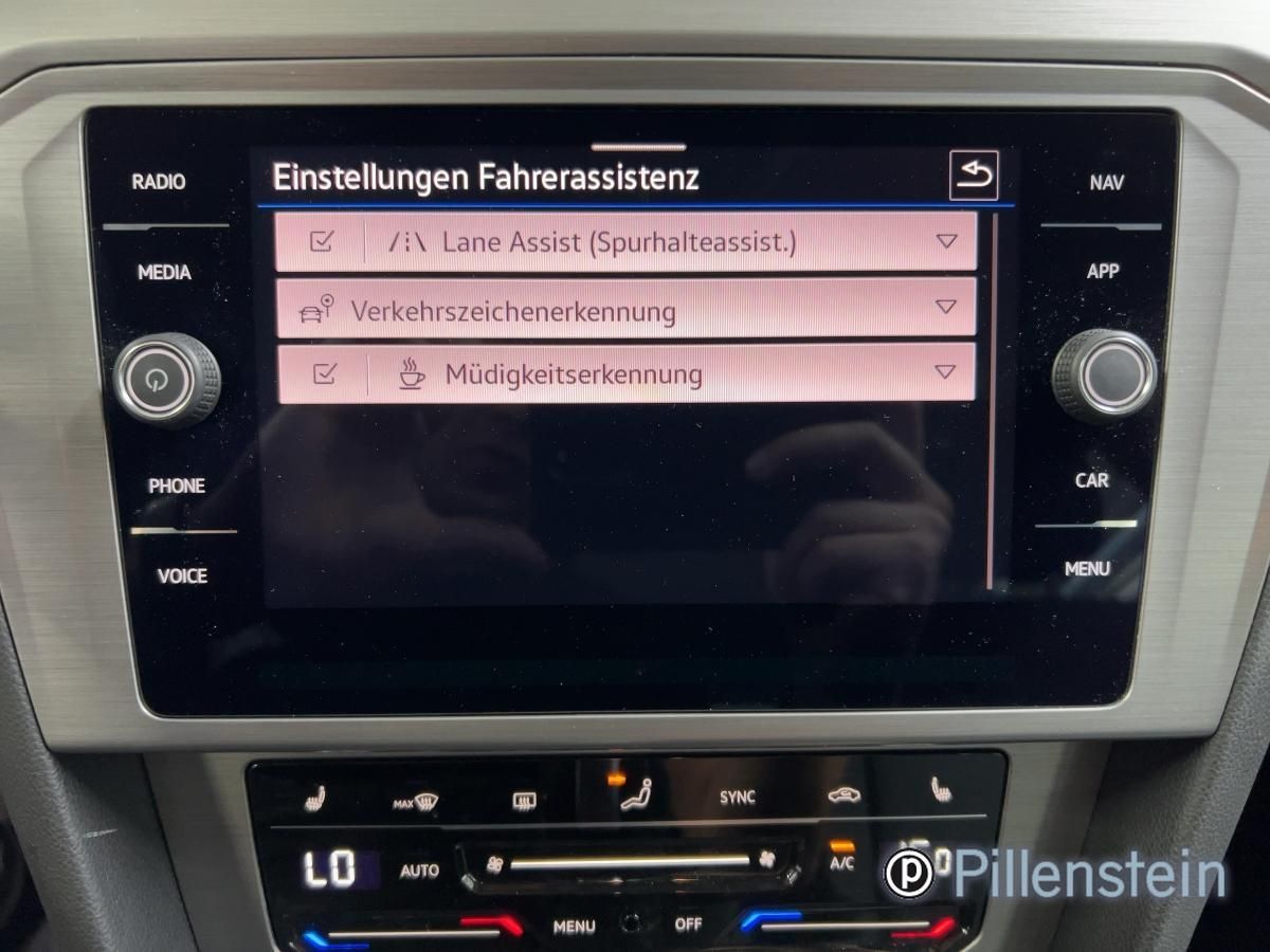 Volkswagen Passat Variant - Bild 12