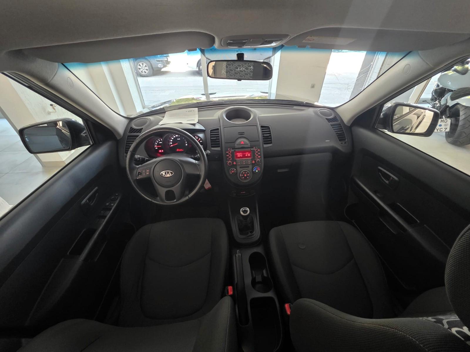 Kia Soul 2009 — photo 17