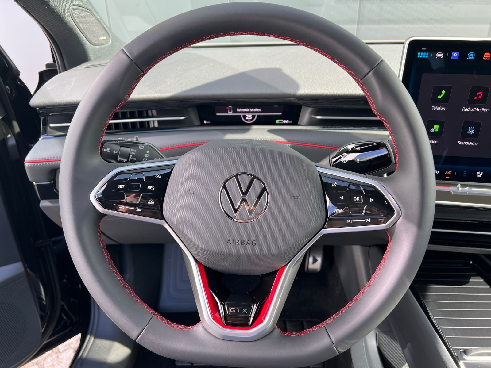 Fahrzeugabbildung Volkswagen ID.7 GTX Tourer 4MOTION 250 kW *AHK, Wärmepumpe,