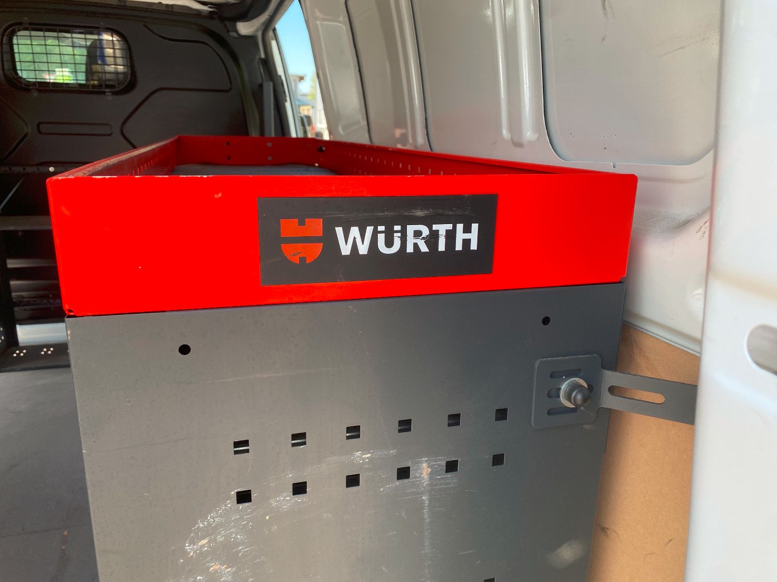 Fahrzeugabbildung Ford Transit Custom Kasten 320 L2 Trend,Regale