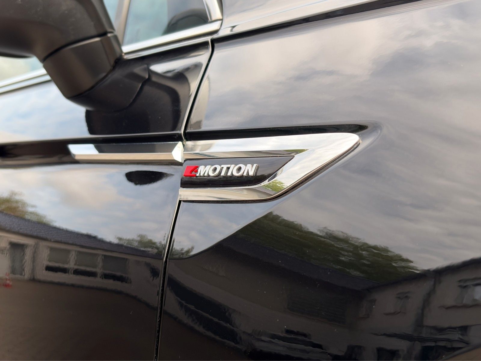 Fahrzeugabbildung Volkswagen Tiguan Allspace Highline 4Motion*7Sitzer*Pano**