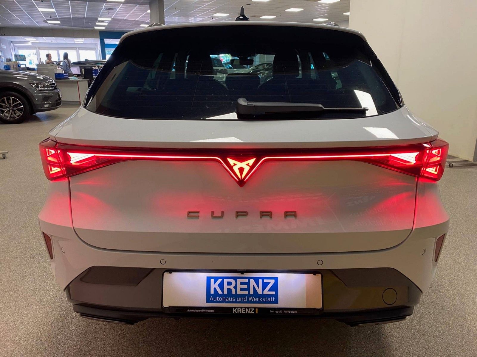 Fahrzeugabbildung CUPRA Leon ST 1.5 eTSI DSG FACELIFT mild HYBRID+AHK+++