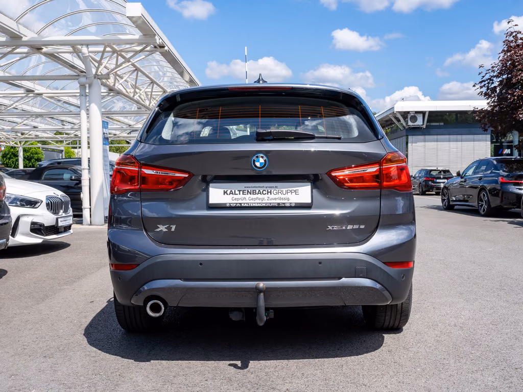 BMW X1 xDrive 25e Advantage FACEL. AHK NAVI SHZ PDC, миниатюра 5