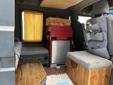 Volkswagen VW T3 mit GFK-Hochdach ausgebaut - graue Volkswagen T3 andere