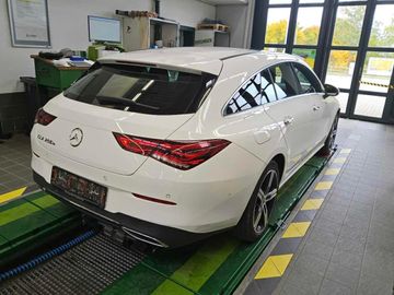 Mercedes CLA 250 Shooting Brake - 3