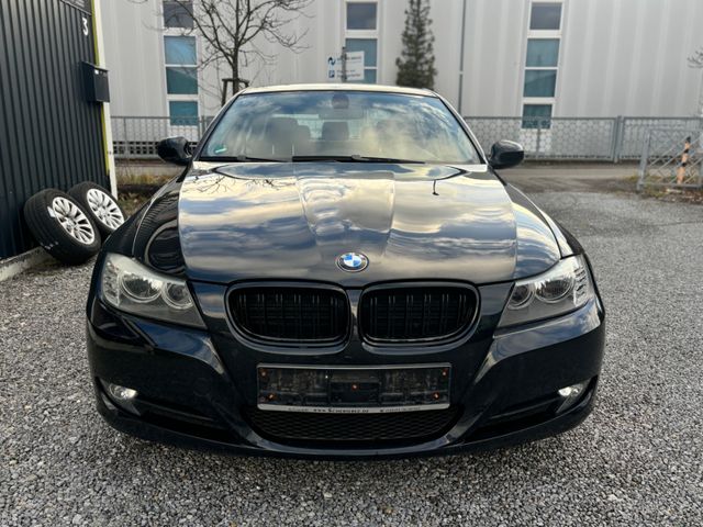 BMW 318i Limousine/NAVI/PDC/SHZ